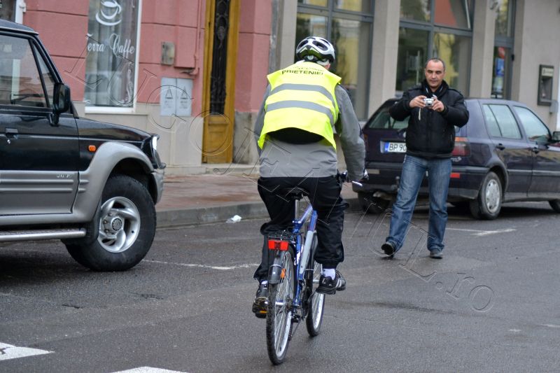 foto stafeta prieteniei lugoj politia biciclisti 2013 lugojeanul (6)